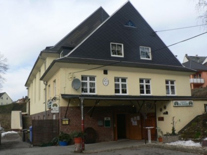 Photo: Zur Turnhalle mit Kegelbahn